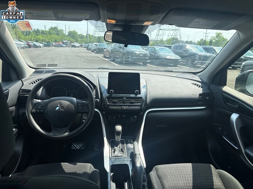 Used 2022 Silver Mitsubishi LE image 9