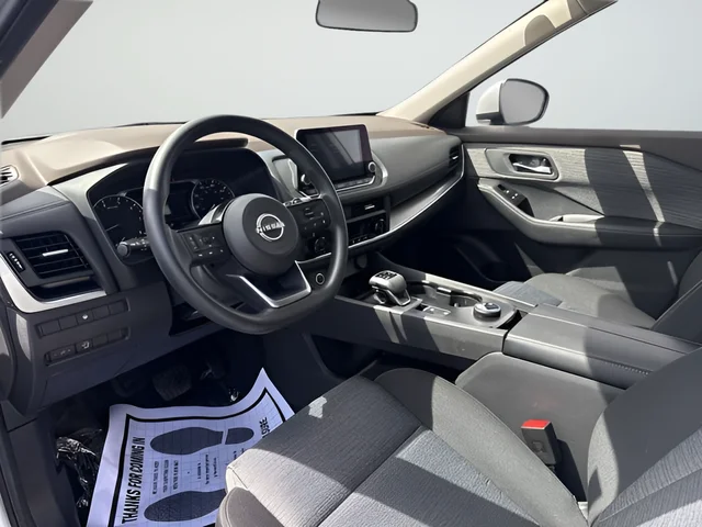 Used 2023 Silver Nissan SV image 10