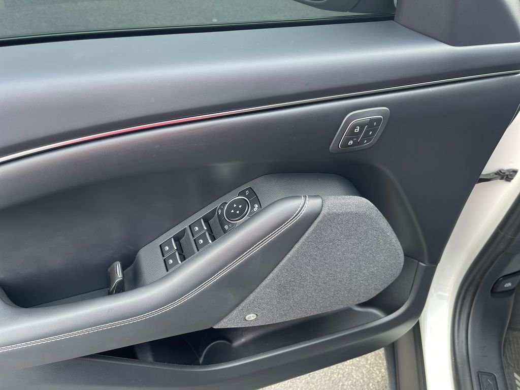 Used 2024 White Ford Premium image 11
