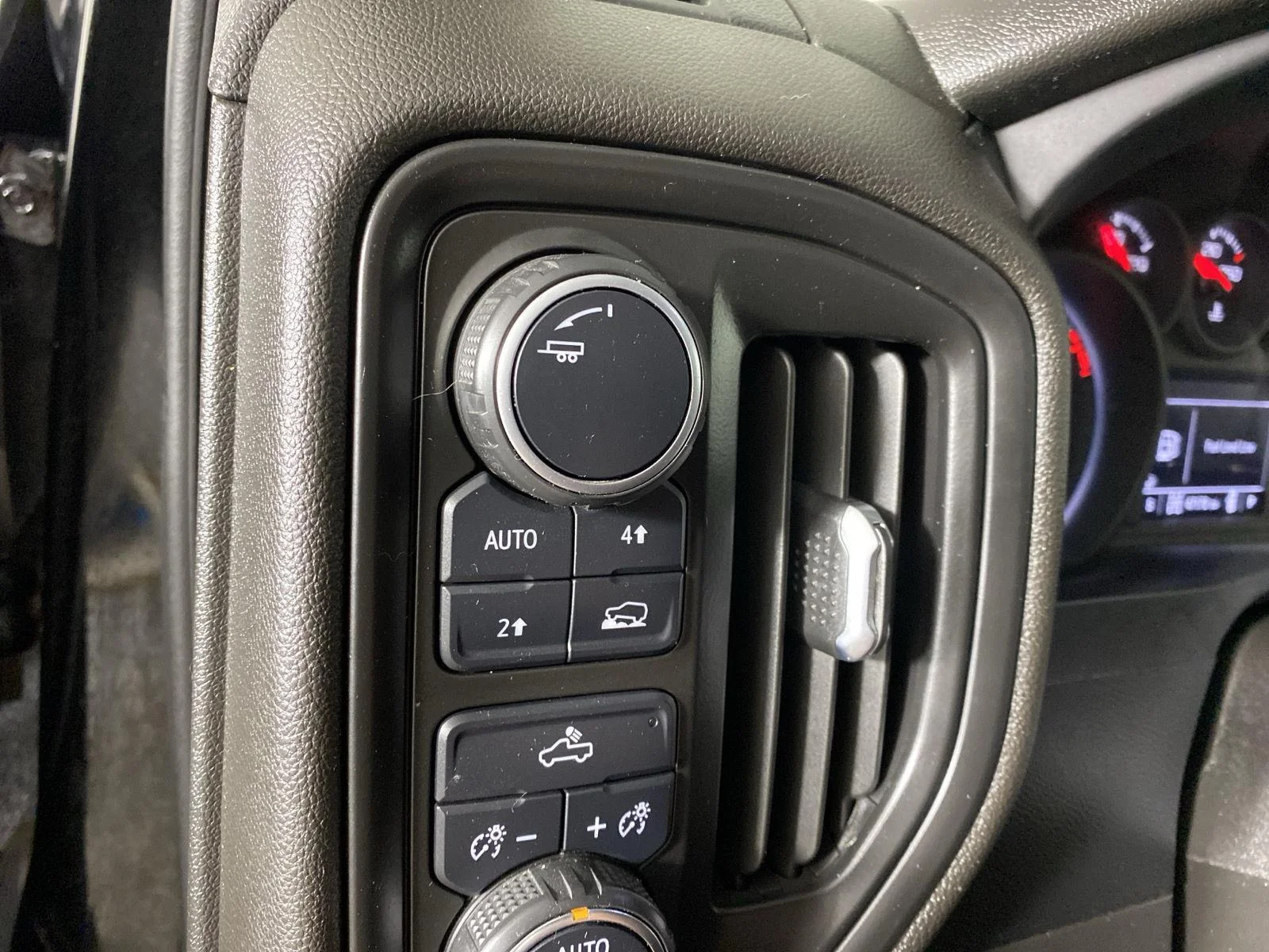 Used 2022 Black Chevrolet Custom image 23