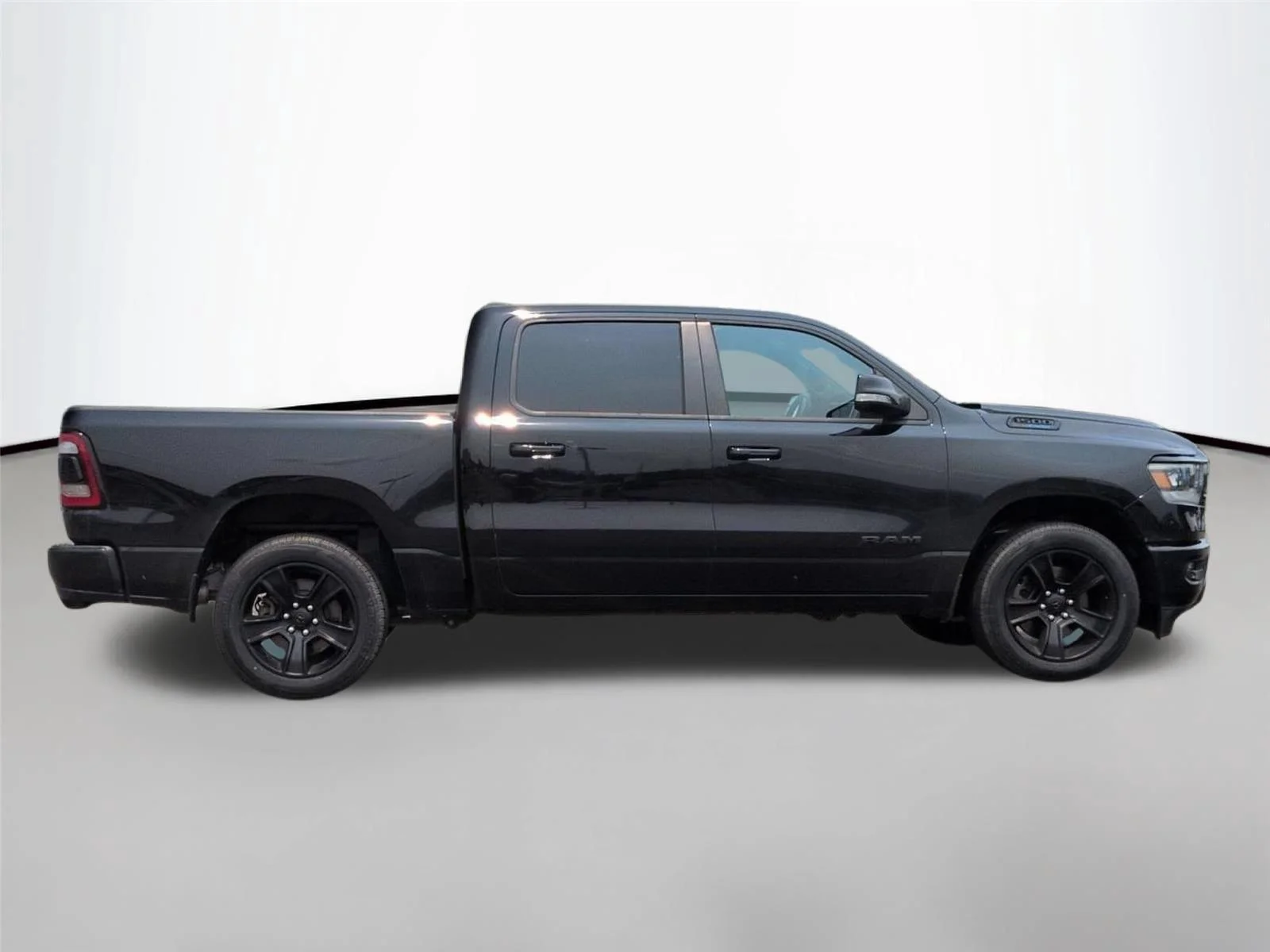 Used 2021 Diamond Black Crystal Pearlcoat Ram Big Horn image 6