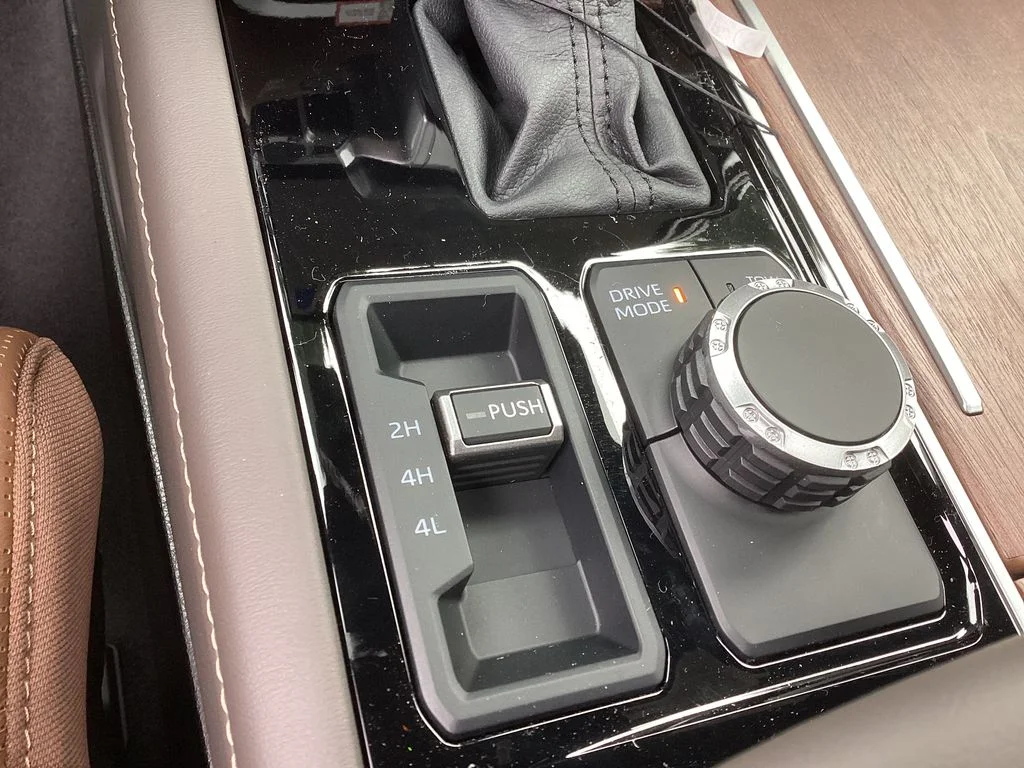 2025 Toyota Tundra 1794 Edition - Photo 19