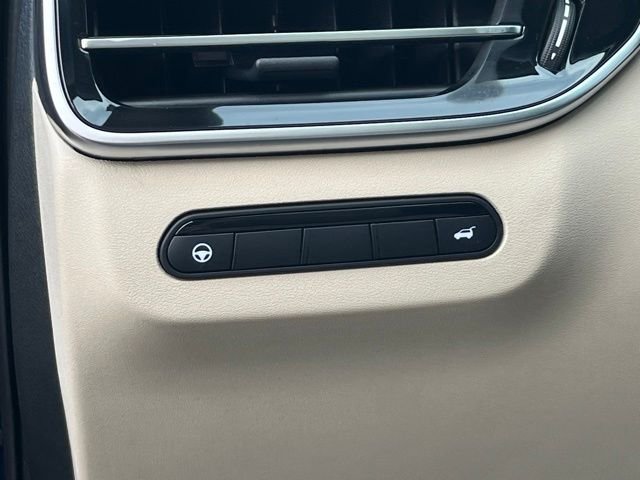 Certified Used 2024 Blue INFINITI Sensory image 11