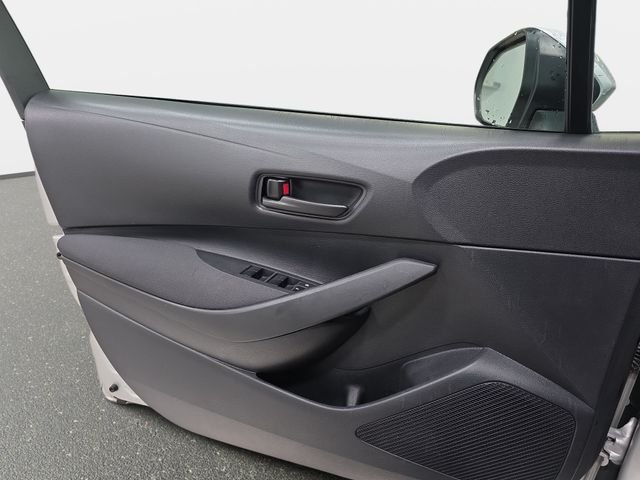 Certified Used 2025 Silver Toyota LE image 24