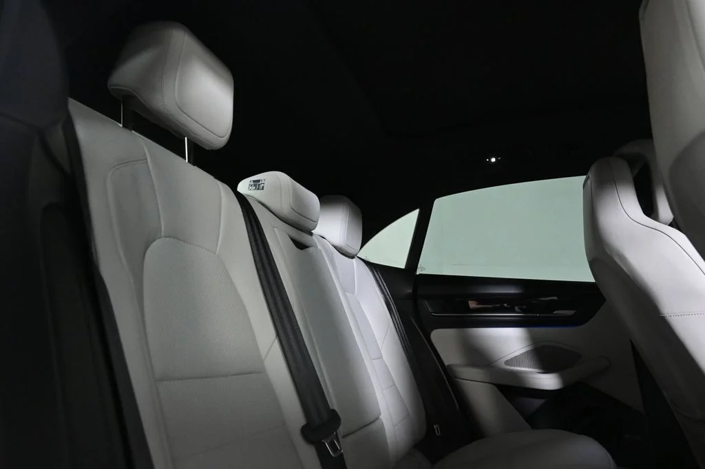 Used 2025 Ice Grey Metallic Porsche  image 19