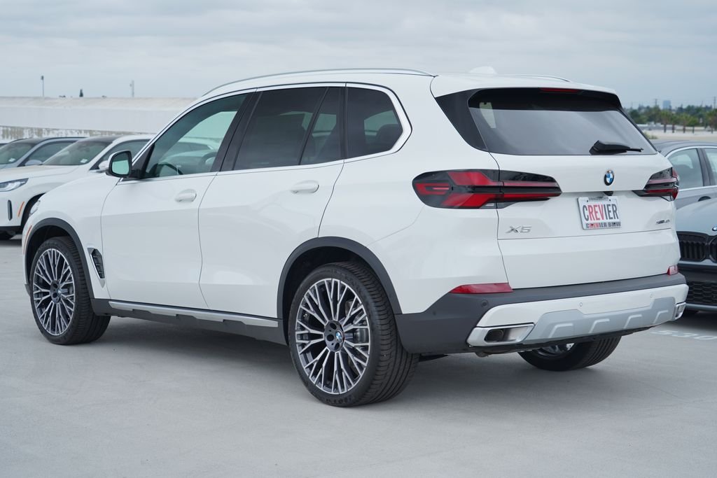 New 2026 Alpine White BMW sDrive40i image 7