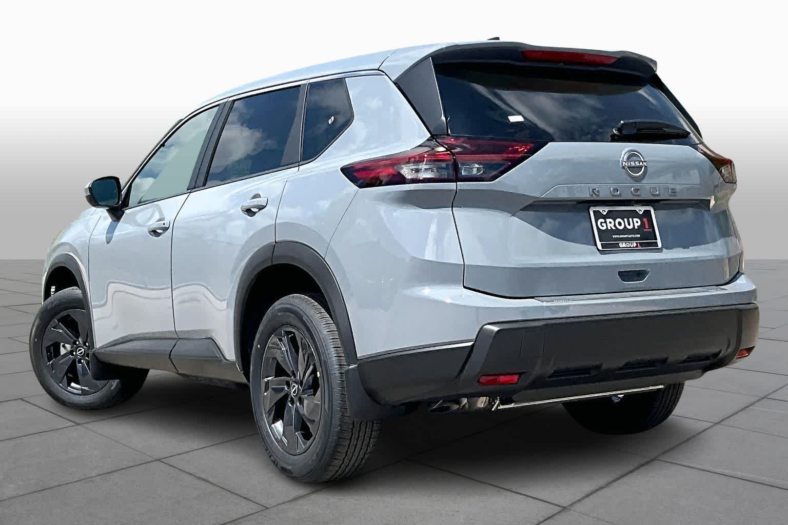 New 2026 Boulder Gray Pearl Nissan SV image 7