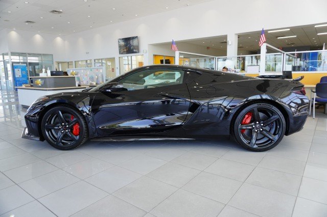 2025 Chevrolet Corvette 3LZ - Photo 11