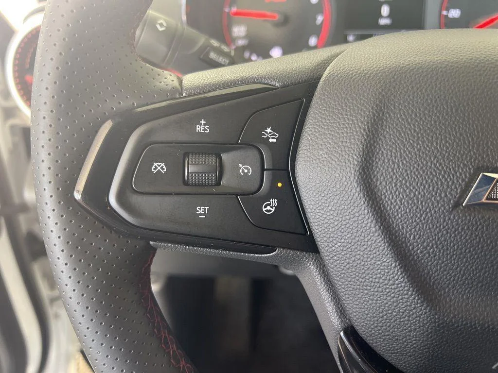 Used 2024 Summit White Chevrolet 1RS image 23
