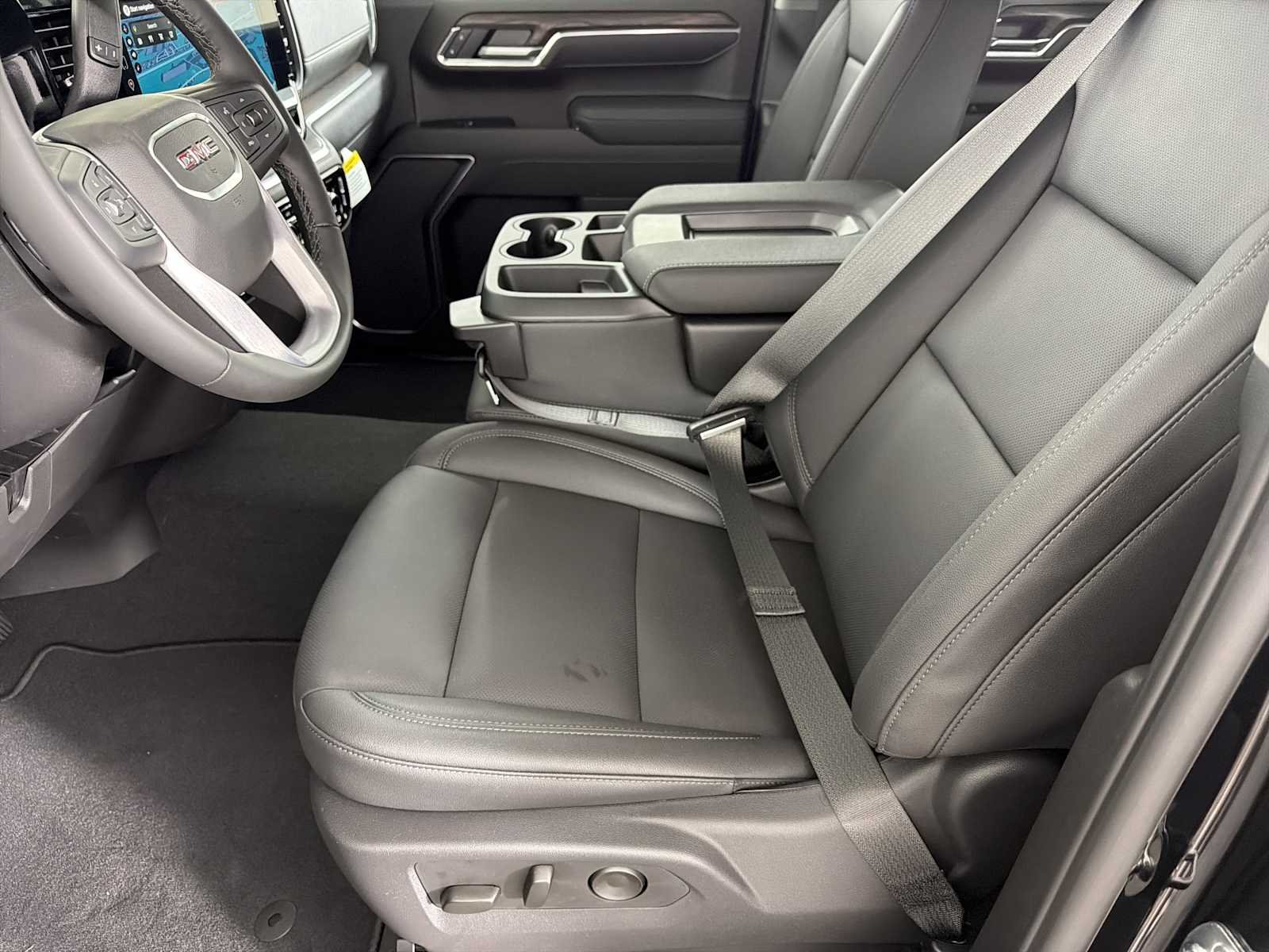 New 2026 Onyx Black GMC SLT image 7