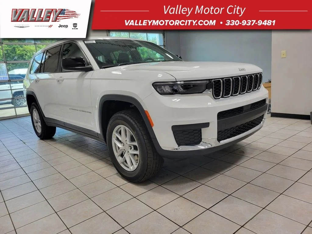 New 2026 White/off-white Jeep Laredo X image 1