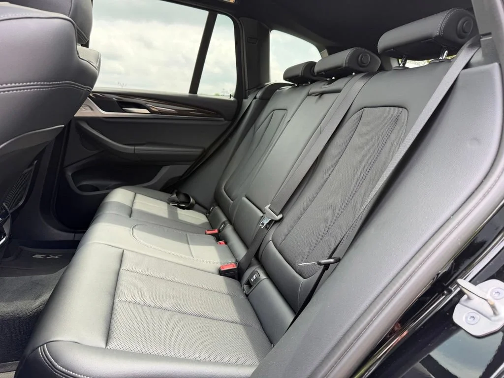 Used 2023 Black BMW sDrive30i image 26