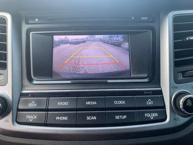 Used 2017 Gray Hyundai SE image 31
