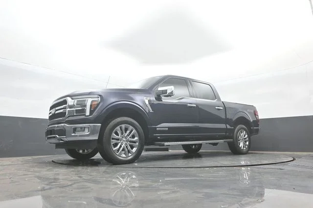 Used 2024 Blue Metallic Ford Lariat image 36