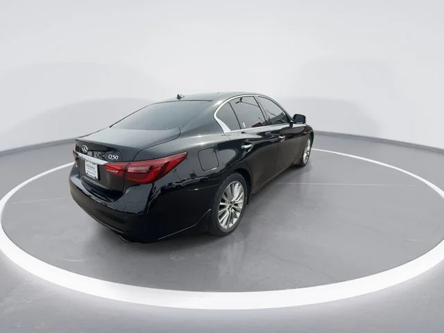 Used 2023 Black INFINITI LUXE image 8