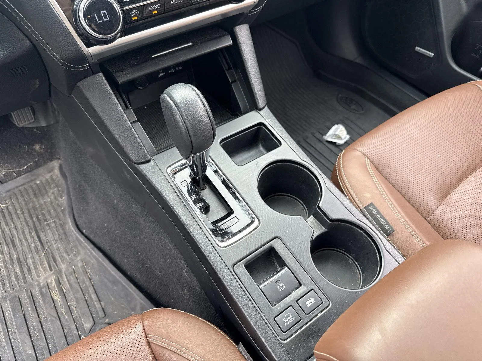 Used 2019 Crystal White Pearl Subaru Touring image 15