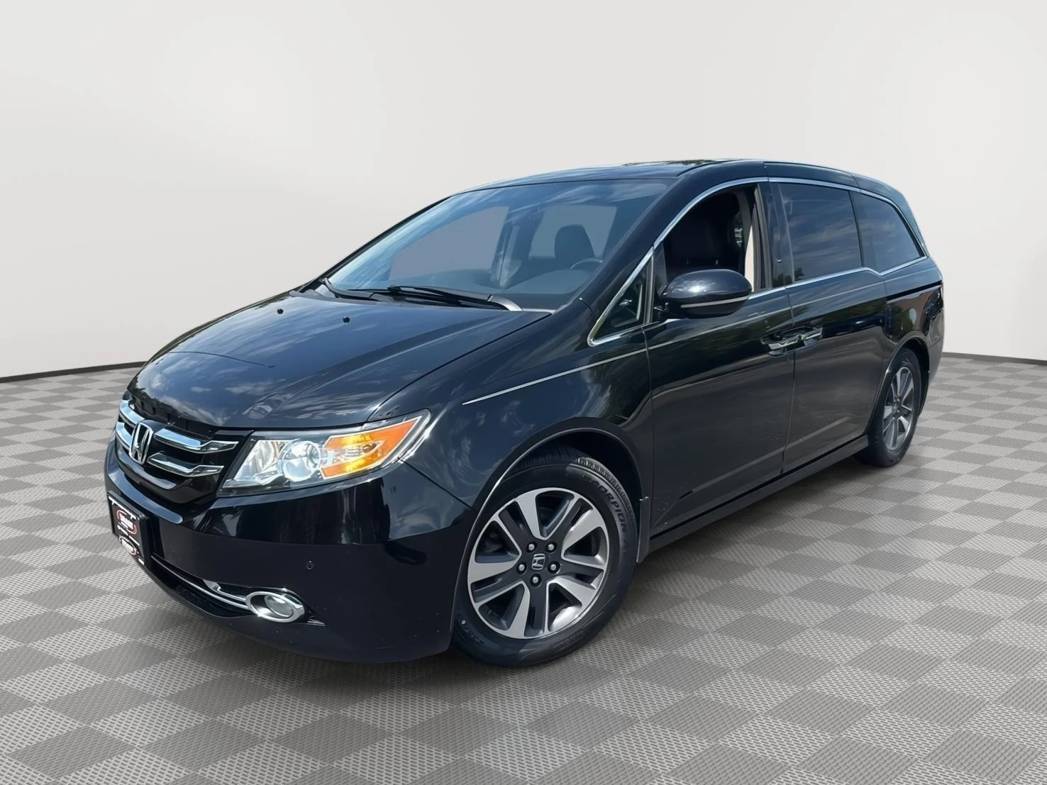 Used 2016 Crystal Black Pearl Honda Touring image 1
