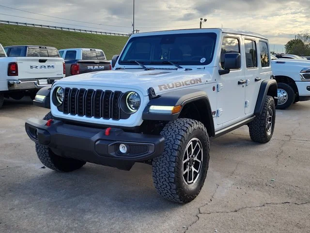 Used 2024 White Jeep Rubicon image 7