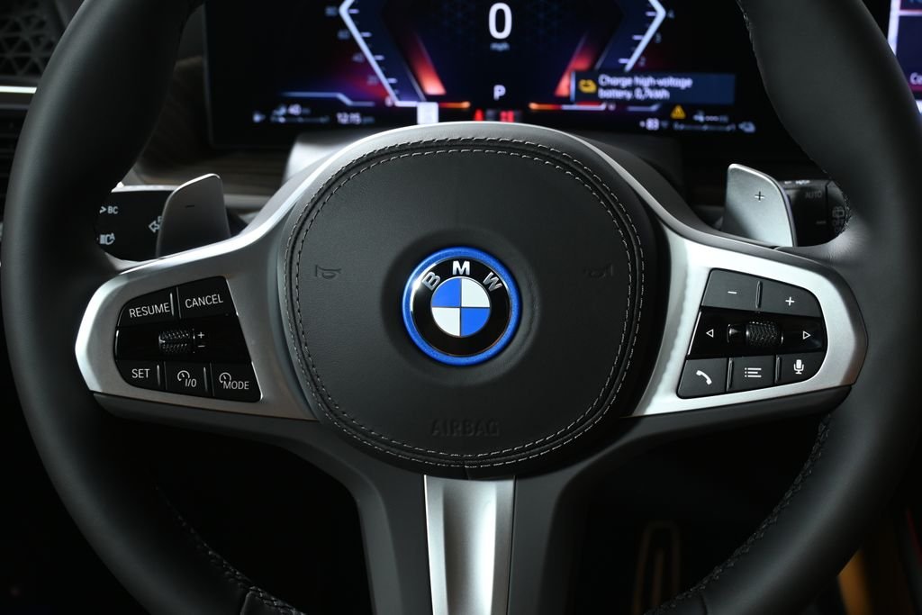 New 2026 Carbon Black Metallic BMW xDrive50e image 19
