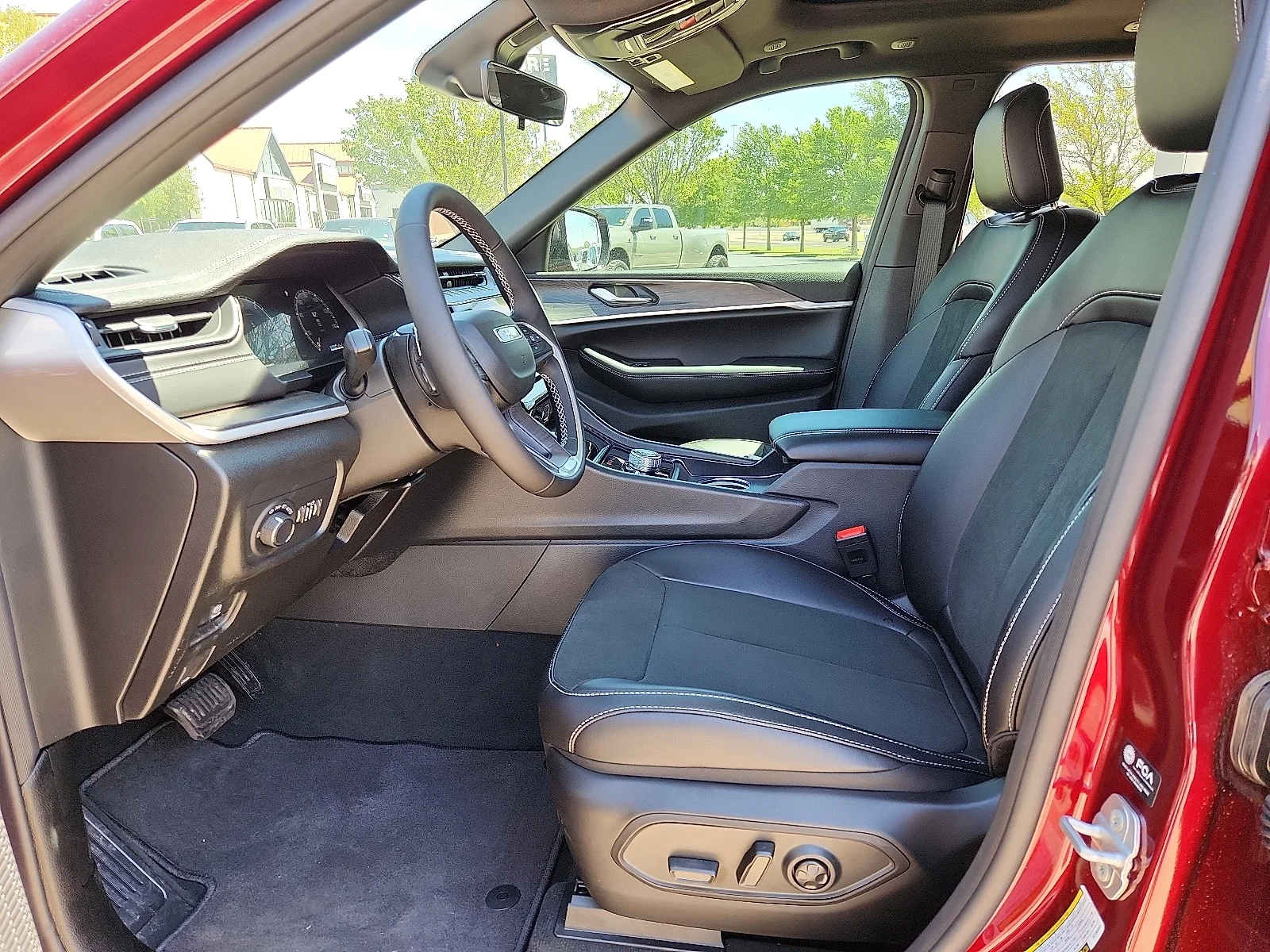 New 2026 Velvet Red Pearlcoat Jeep LAREDO ALTITUDE 4X4 image 10