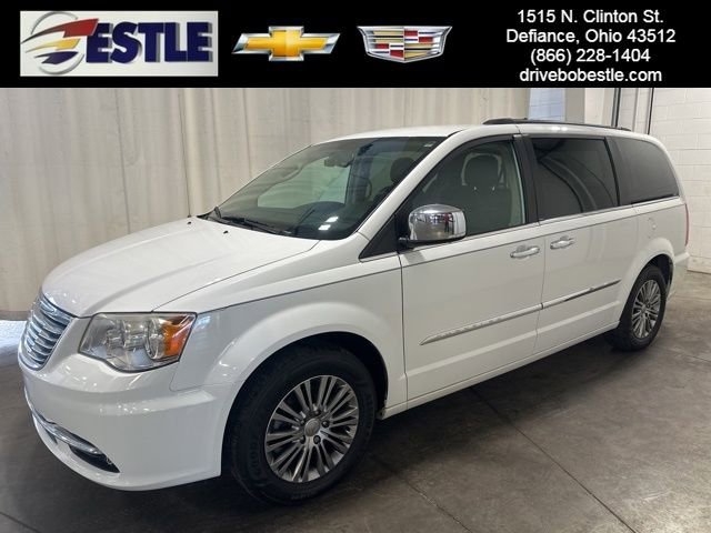 2014 Chrysler Town & Country Touring-L