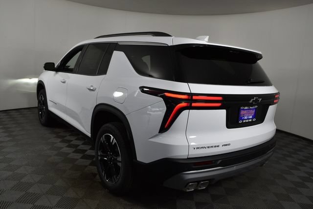 2027 Chevrolet Traverse LT - Photo 6