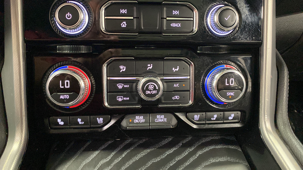 Used 2021 Onyx Black GMC Denali image 18