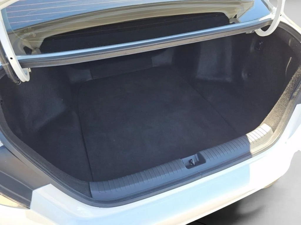 Used 2024 White Honda LX image 26
