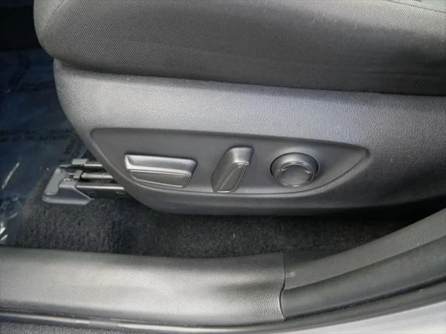 Certified Used 2025 SILVER SKY METALLIC Toyota  image 15