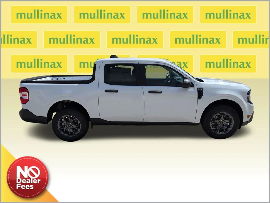 New 2026 White Ford XLT image 2