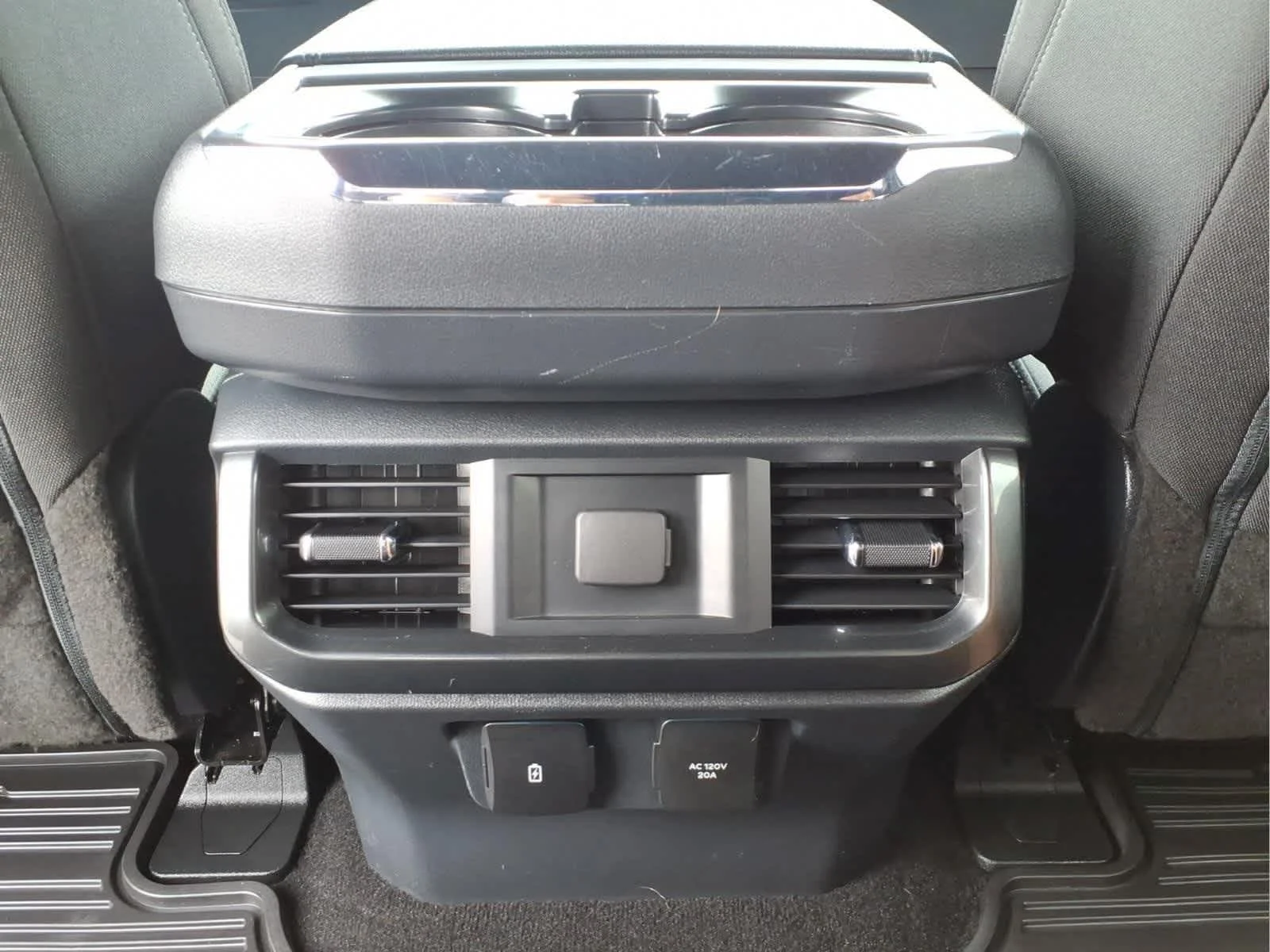 Used 2022 Oxford White Ford XLT image 30