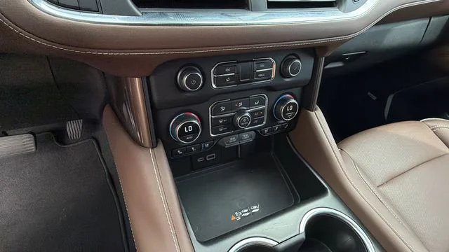 Used 2024 Black Chevrolet High Country image 26