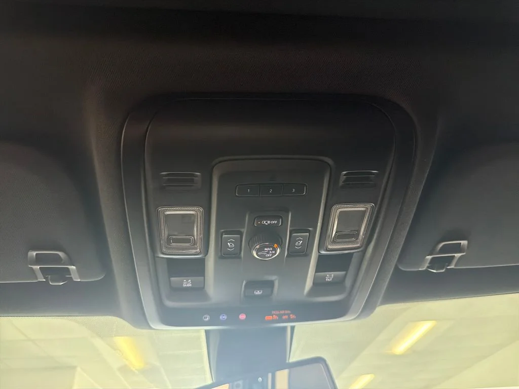 Used 2021 Gray GMC SLT image 20