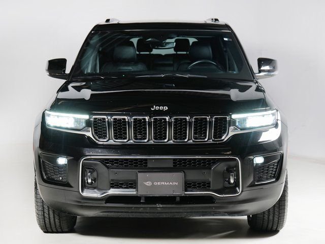 Used 2022 Diamond Black Jeep Overland image 8