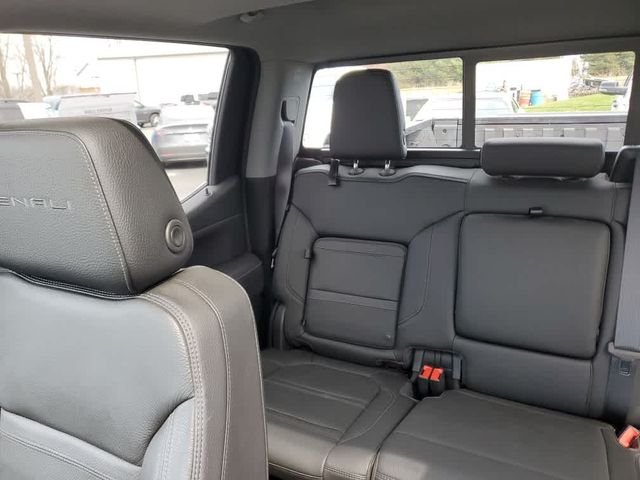 Used 2019 Red GMC Denali image 14