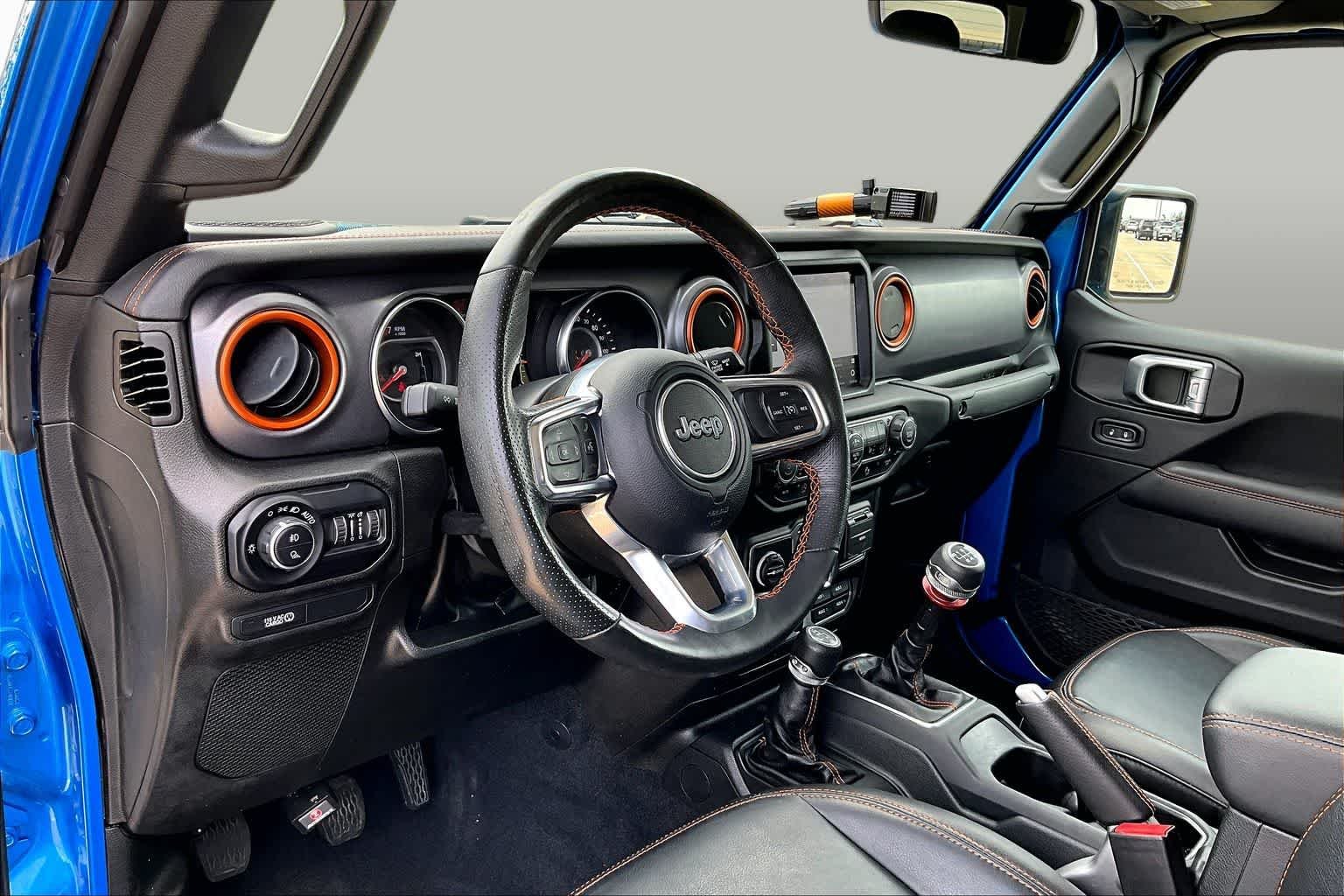 Used 2022 Hydro Blue Pearlcoat Jeep Mojave image 18