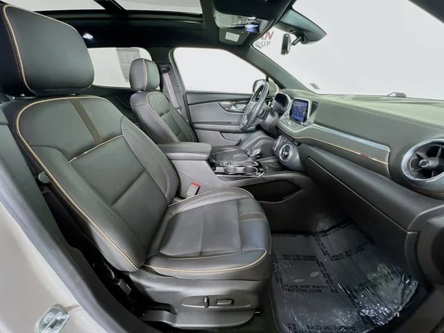 Used 2021 Gray Chevrolet Premier image 44
