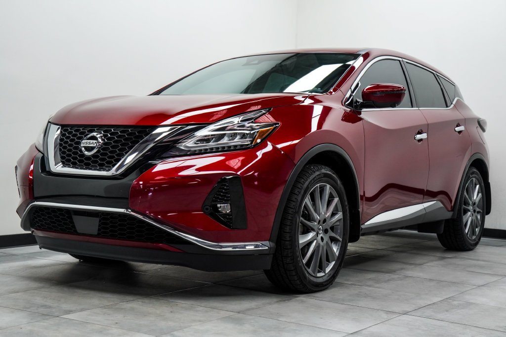 Used 2021 Red Nissan SV image 7