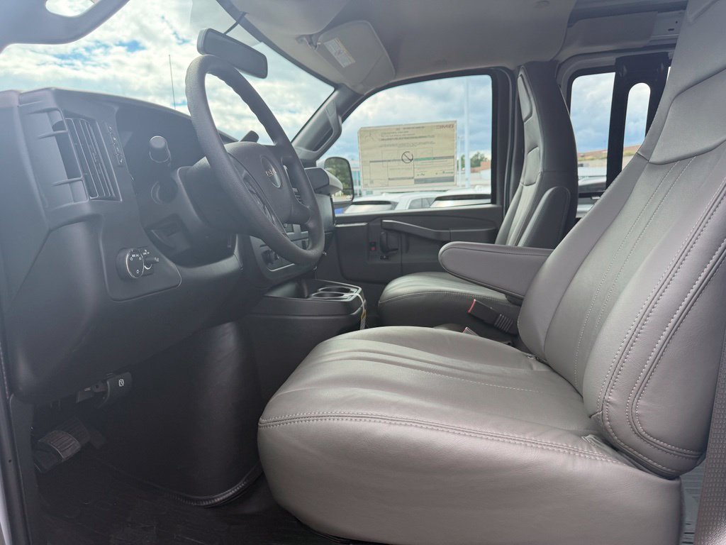 2026 GMC Savana Cargo Work Van - Photo 8