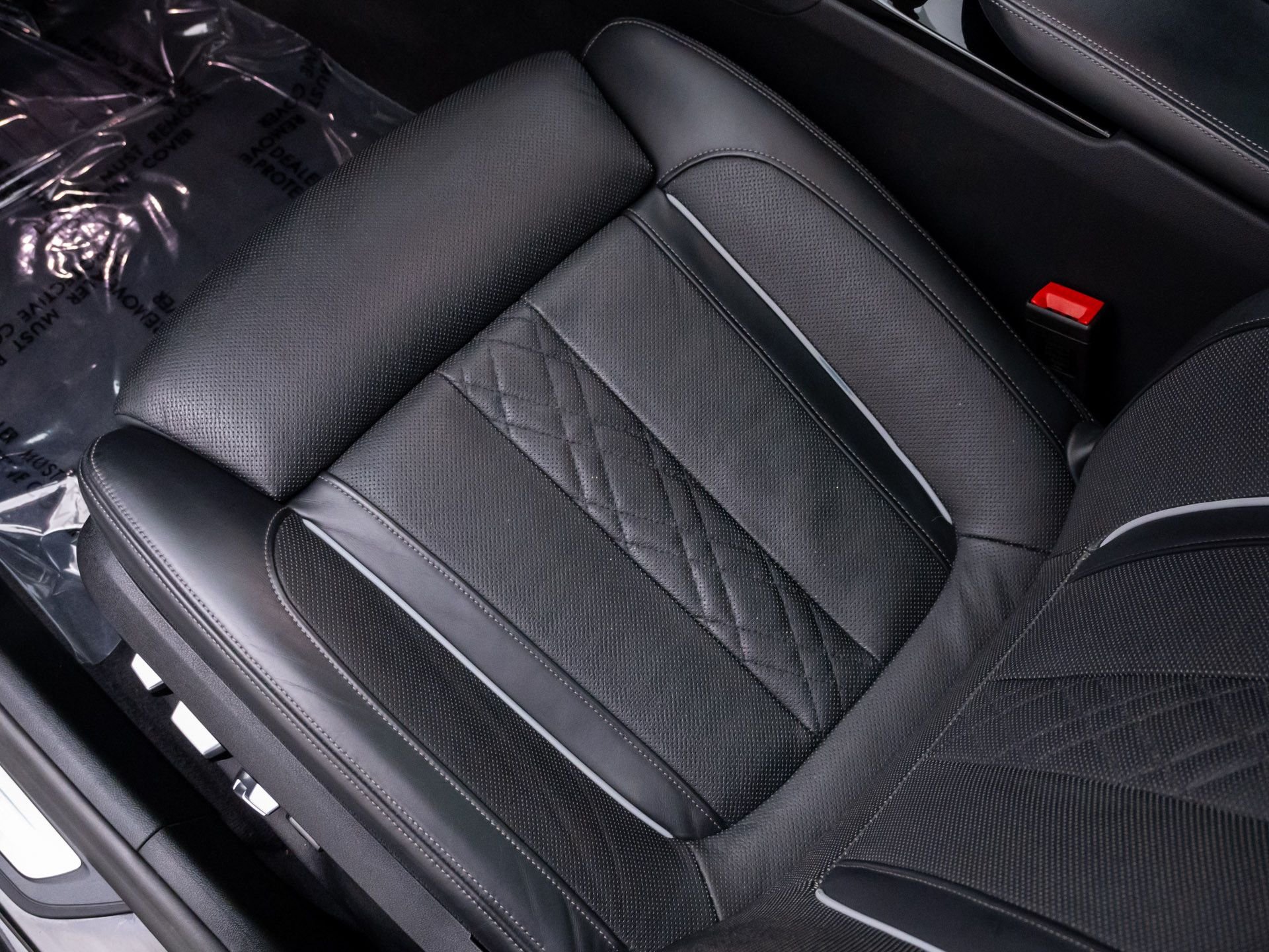 Certified Used 2023 Black Sapphire Metallic BMW 540i xDrive image 16