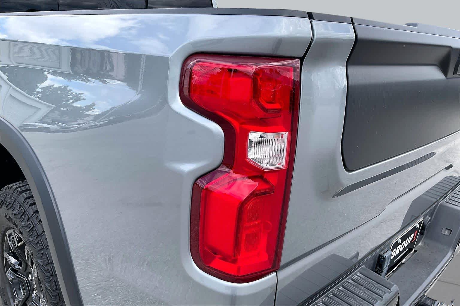 Used 2023 STERLING GRAY METALLIC Chevrolet ZR2 image 27