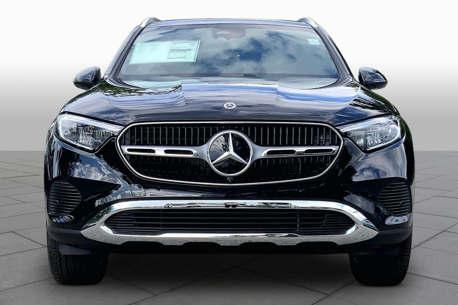 New 2027 Obsidian Black Metallic Mercedes-Benz GLC 300 image 3