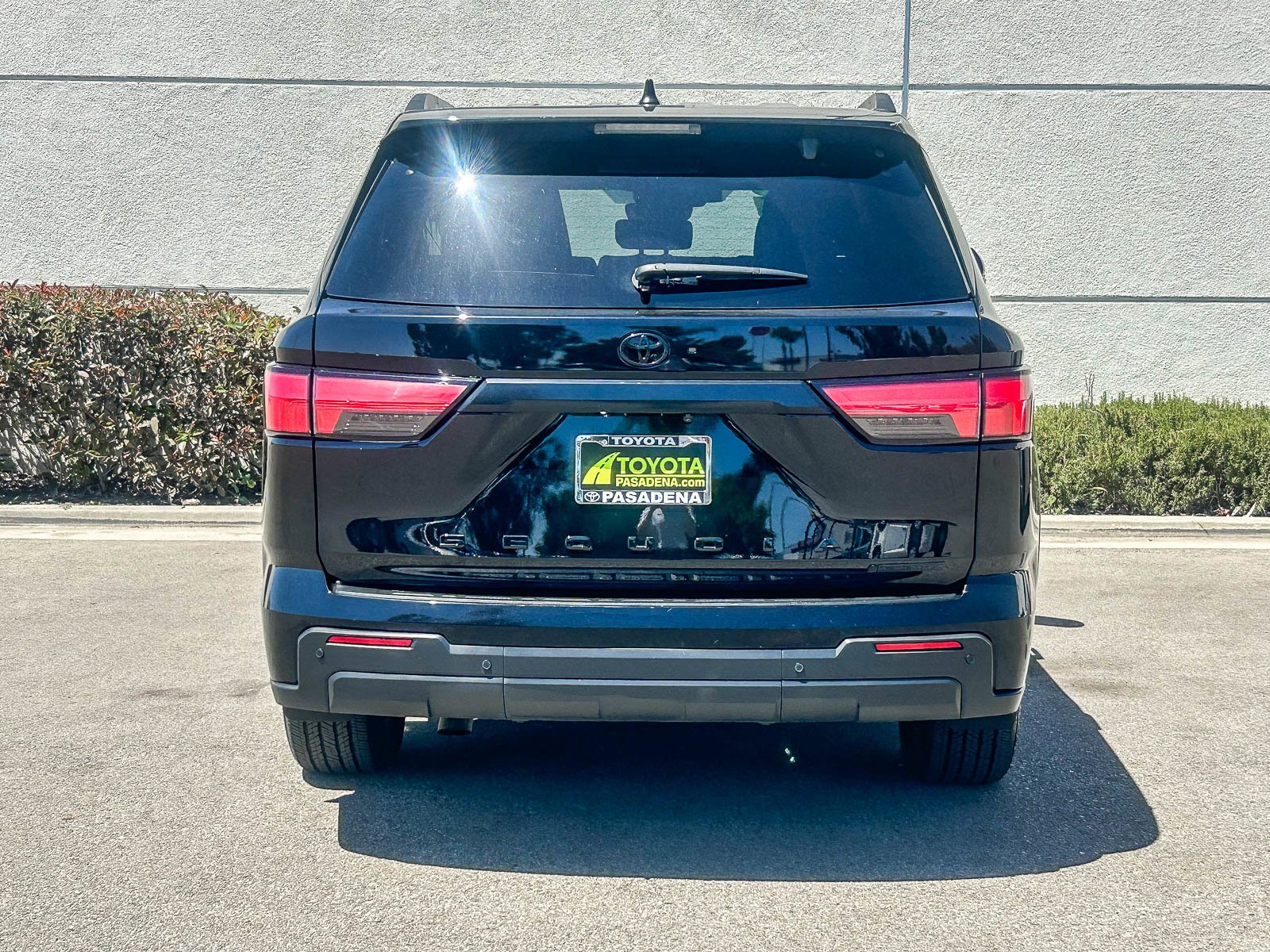 2025 Toyota Sequoia SR5 - Photo 7