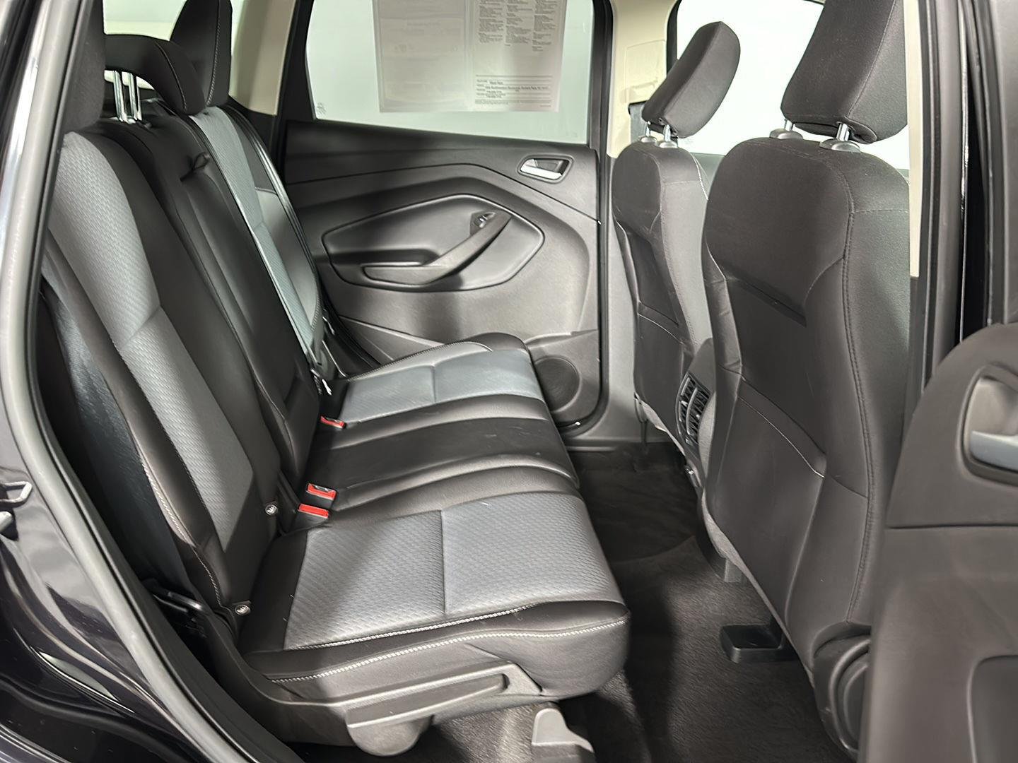 Used 2019 Agate Black Ford SE image 24