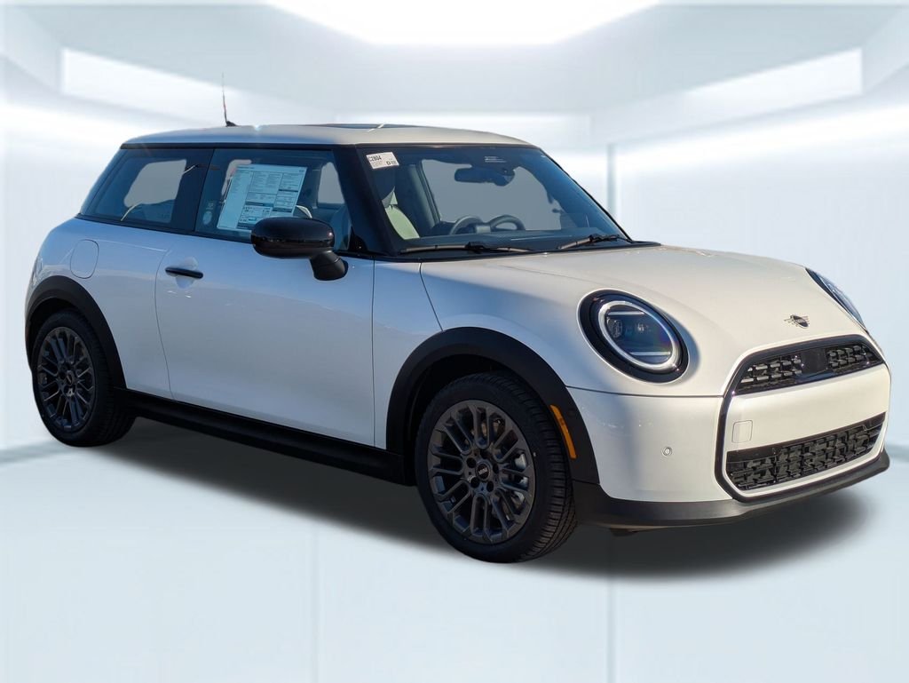 New 2026 White Metallic MINI Signature Plus image 7