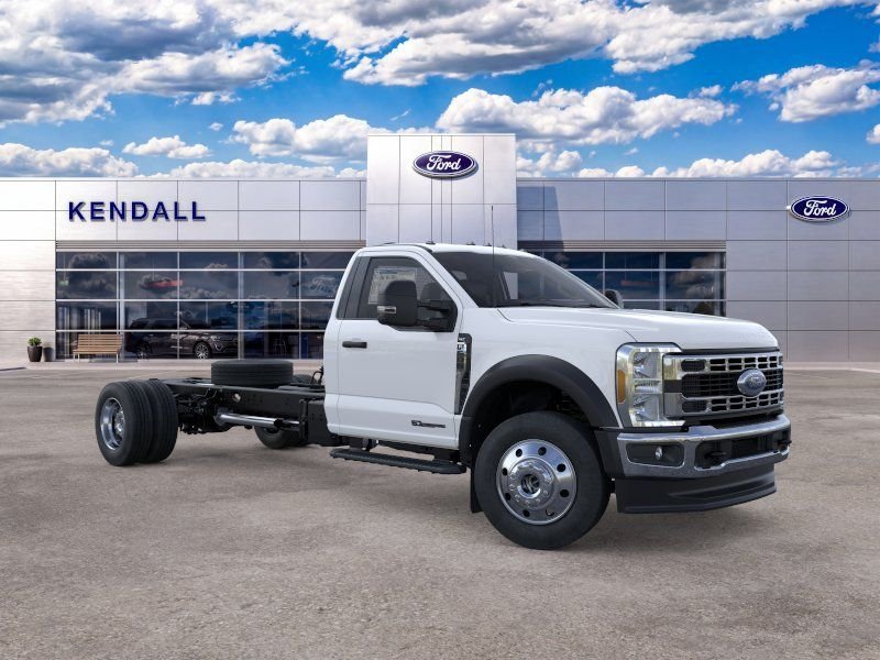 2026 Ford F-600 Super Duty Chassis Cab XLT - Photo 7