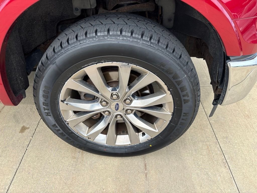 Used 2017 Ruby Red Metallic Tinted Clearcoat Ford Lariat image 10