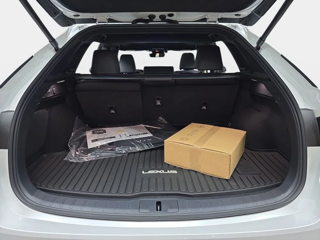 New 2026 Eminent White Pearl Lexus PREMIUM AWD image 12