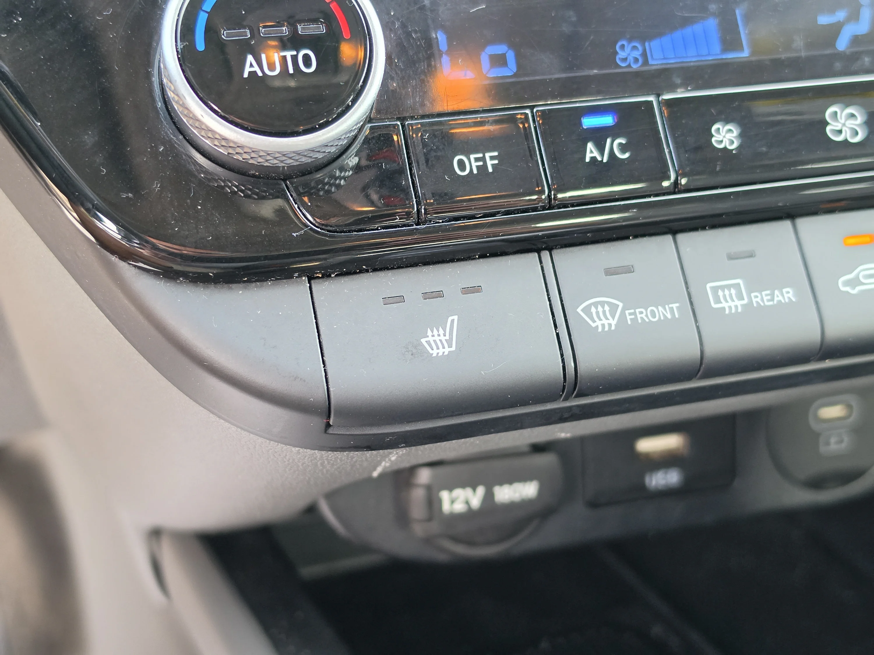 Used 2025 Ecotronic Gray Hyundai SEL Convenience image 30