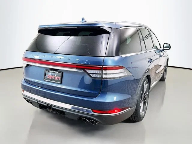 Used 2020 Blue Lincoln Reserve image 7